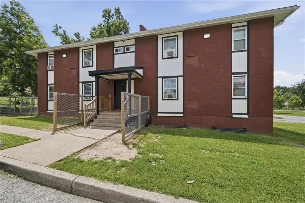 5401 E 27th Terrace, Kansas City