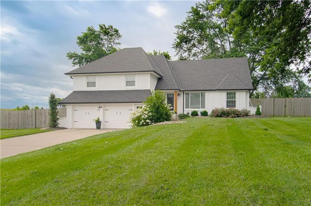3705 W 213th Terrace, Bucyrus