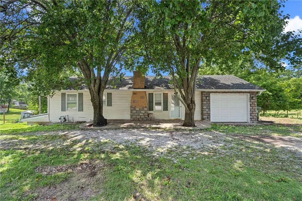506 N Bynum Road, Lone Jack