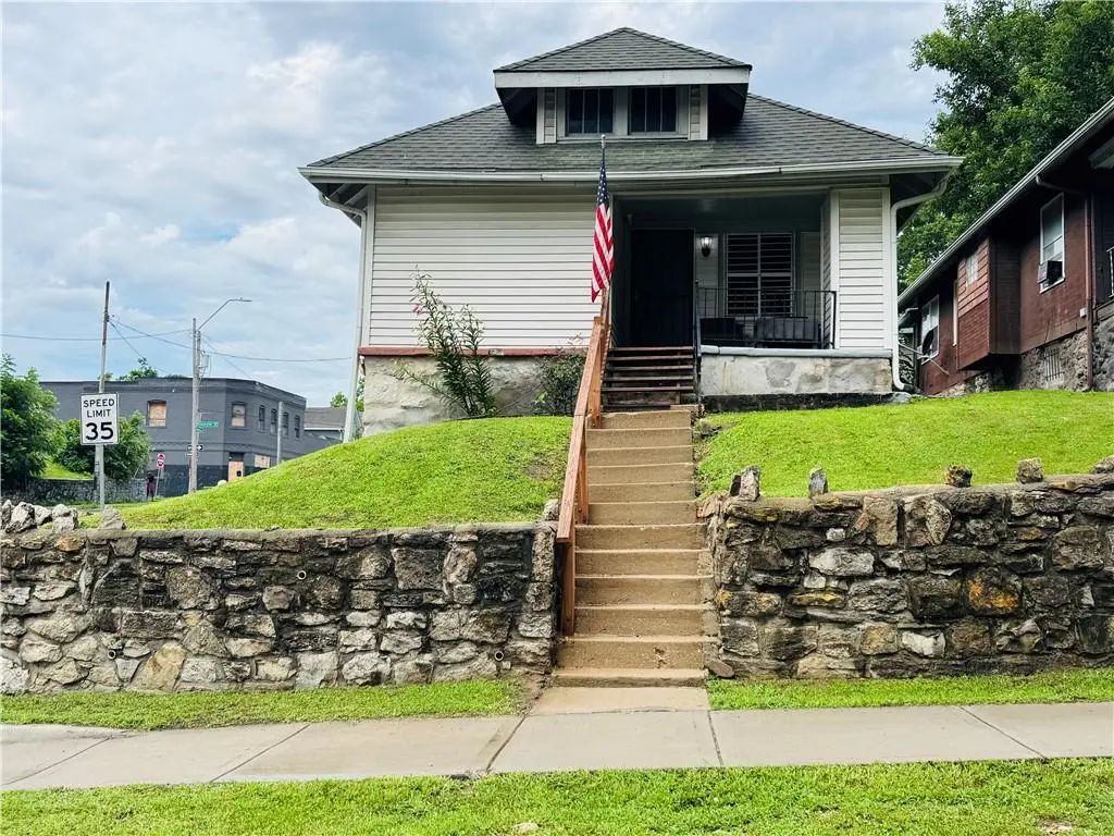 542 Cypress Avenue, Kansas City