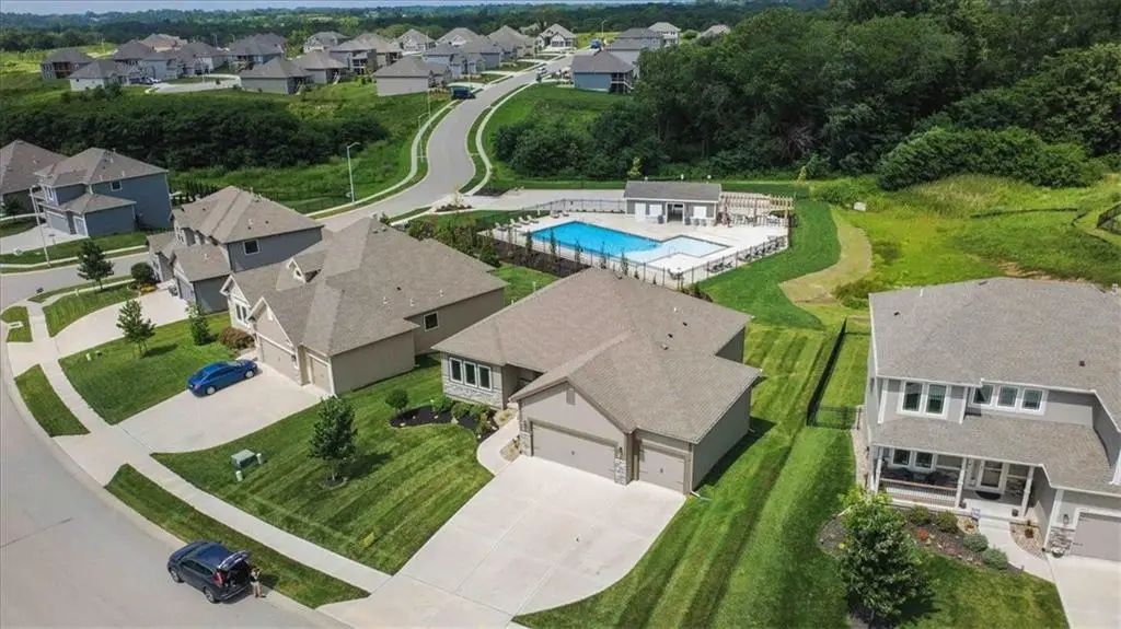 10308 N Corrington Avenue, Kansas City