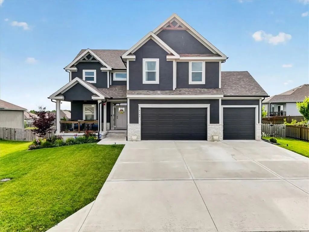 4705 Sw 3rd Street, Blue Springs