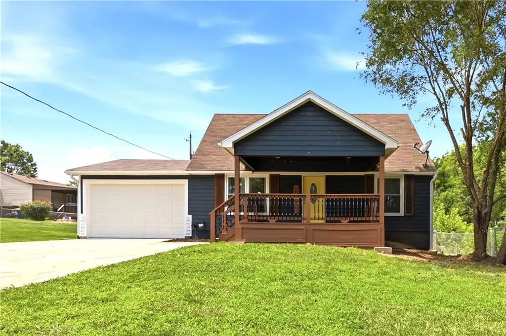 8848 Lane Avenue, Kansas City