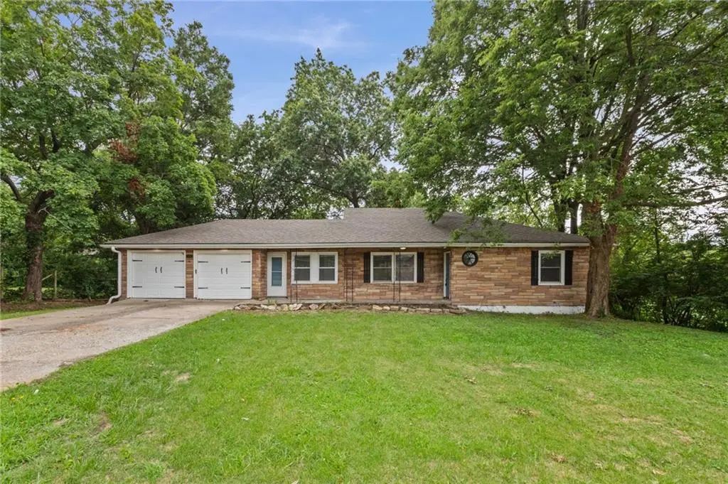 8105 E 80th Terrace, Kansas City