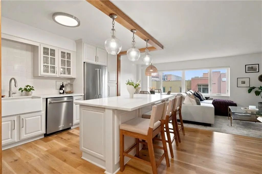 4545 Wornall Road 609, Kansas City