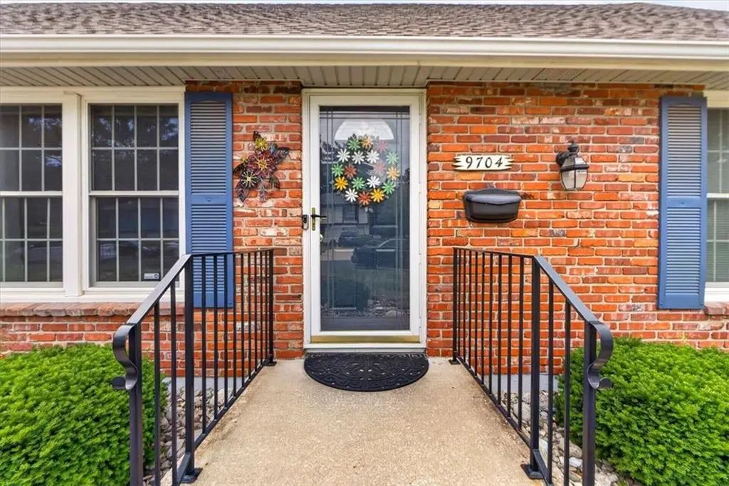 9704 Hardesty Avenue, Kansas City