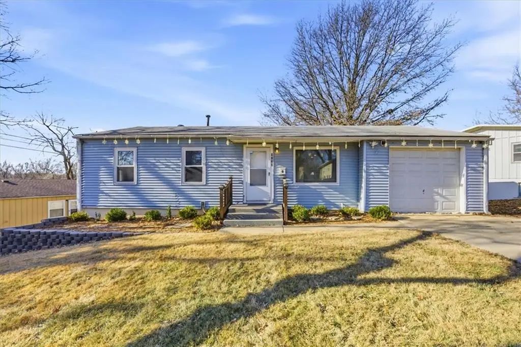 9220 Mckinley Street, Kansas City