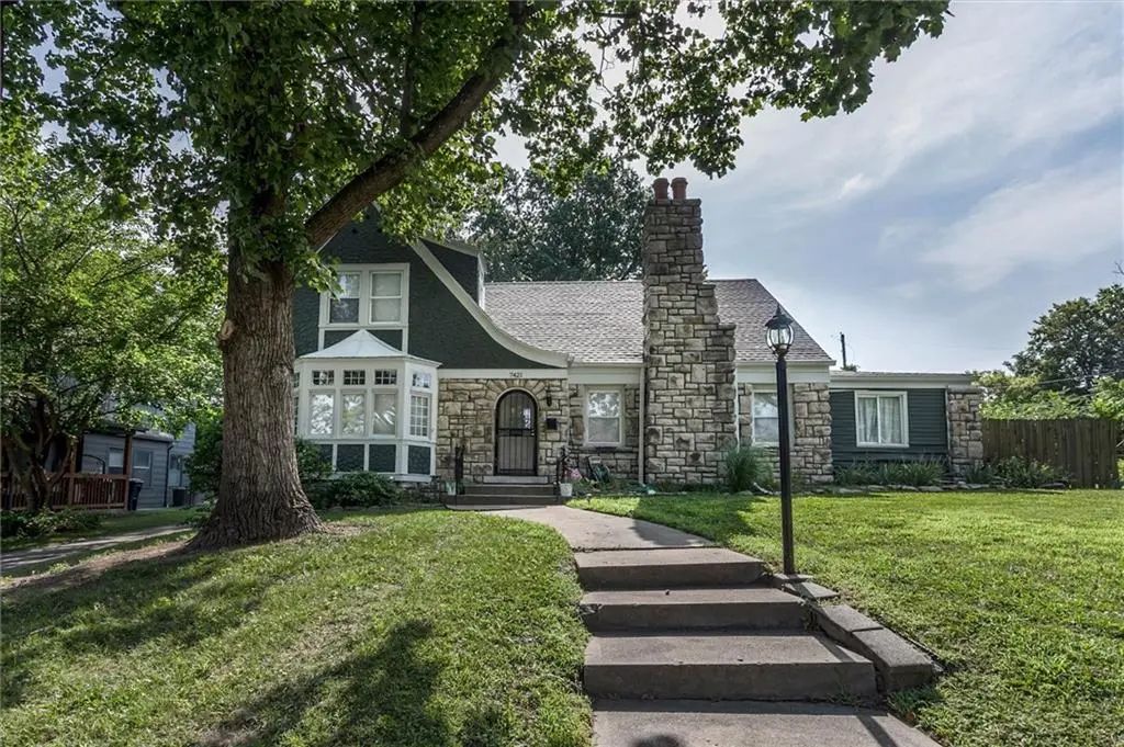 7421 Forest Avenue, Kansas City