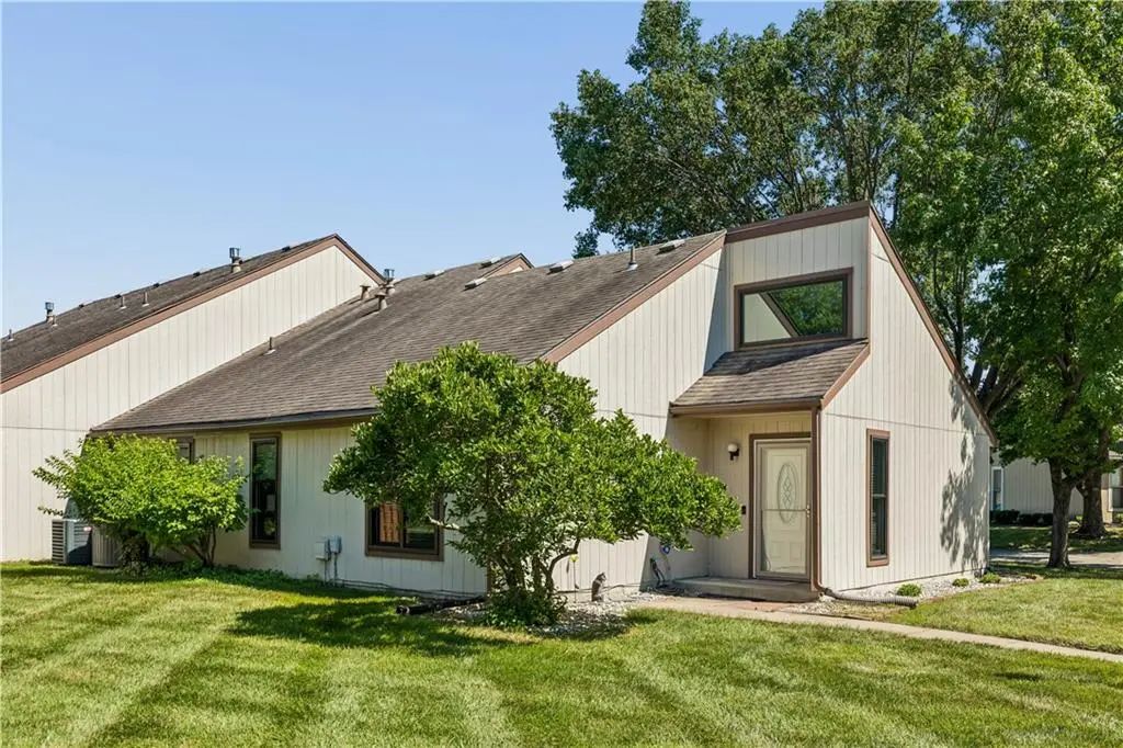734 E 121st Terrace, Kansas City