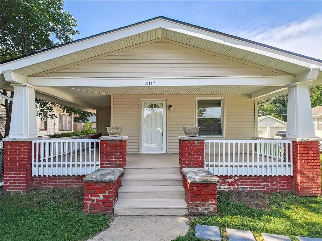 10117 E 10th Street S, Independence