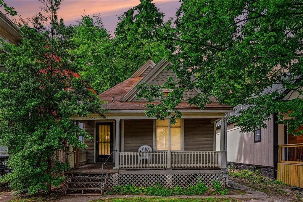 3220 E 11th Street, Kansas City