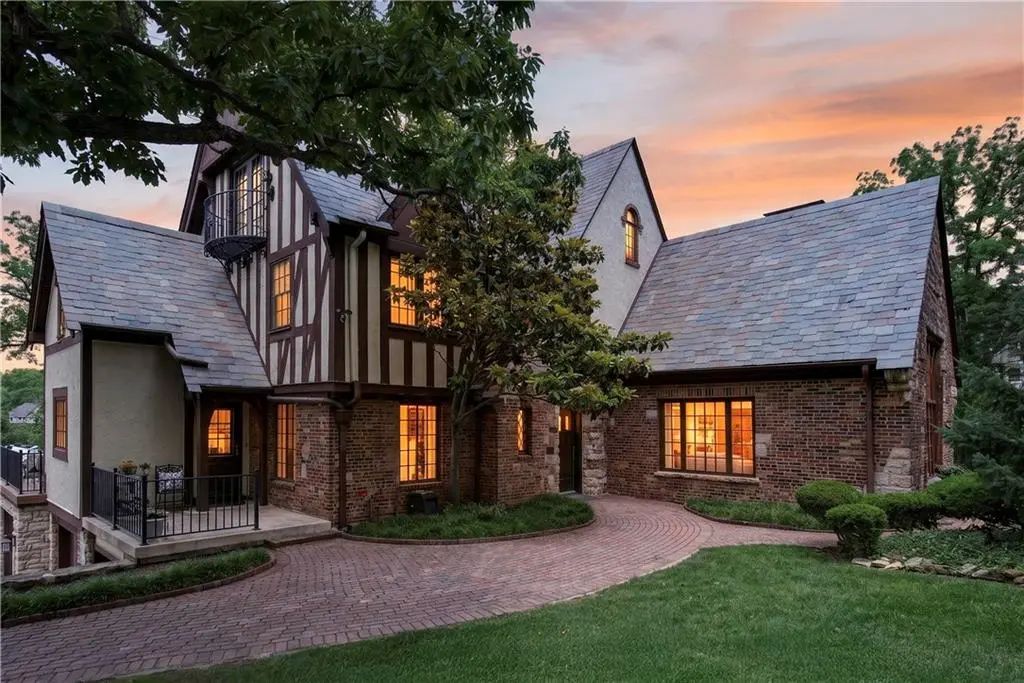 840 Rockwell Lane, Kansas City