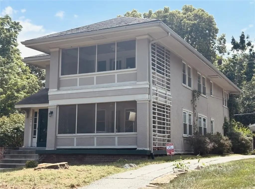 201 W 51st Terrace, Kansas City