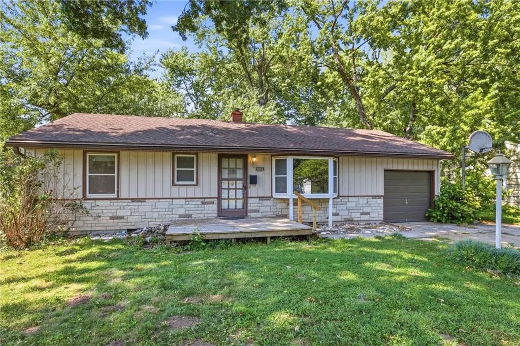 9006 E 74th Terrace, Kansas City