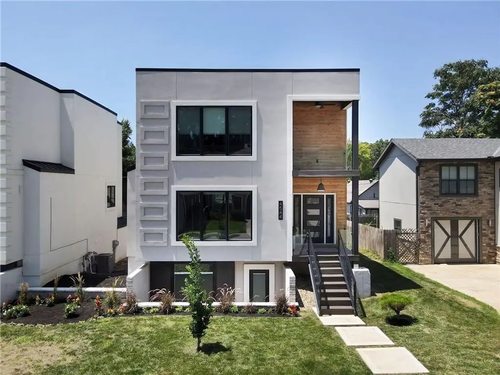 4544 Bell Street, Kansas City