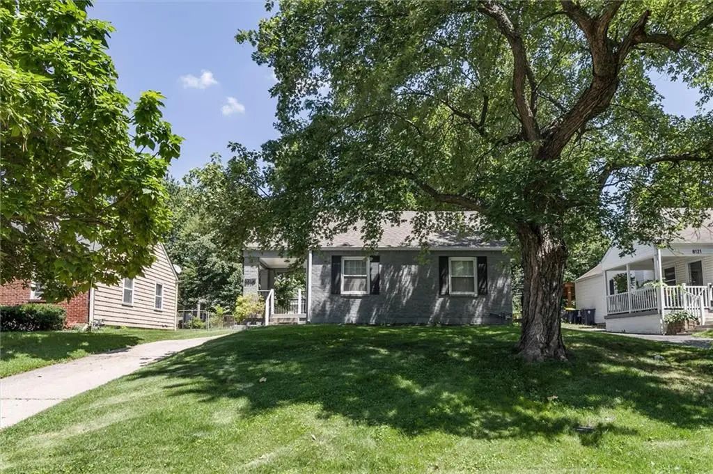 8119 Madison Avenue, Kansas City