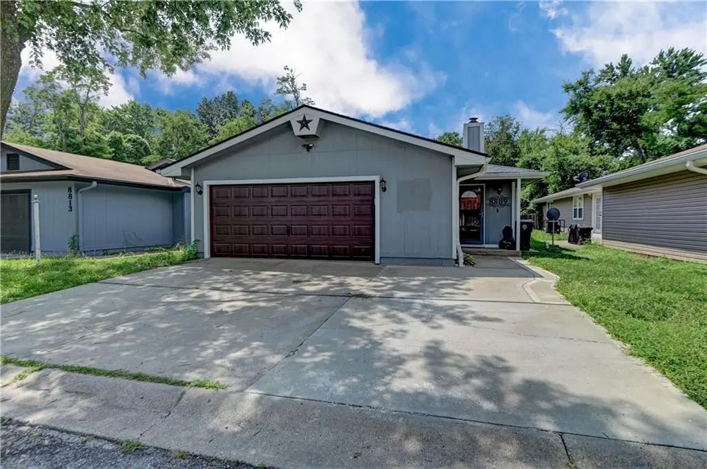 8809 E 109th Terrace, Kansas City