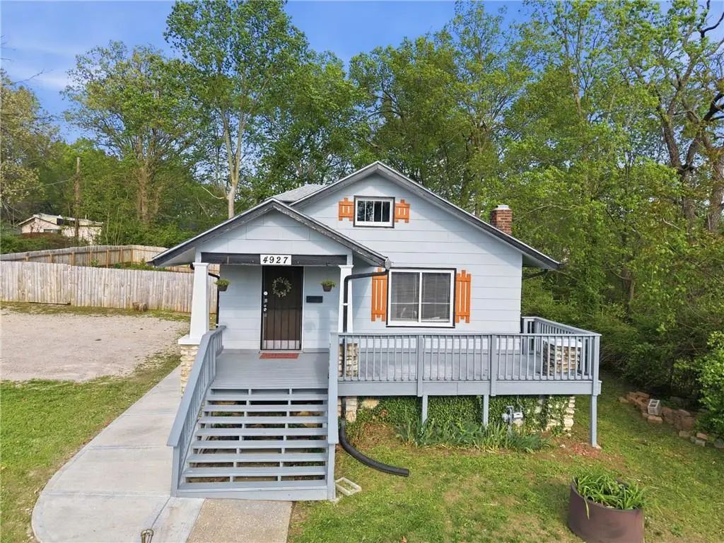 4927 Woodland Avenue, Kansas City
