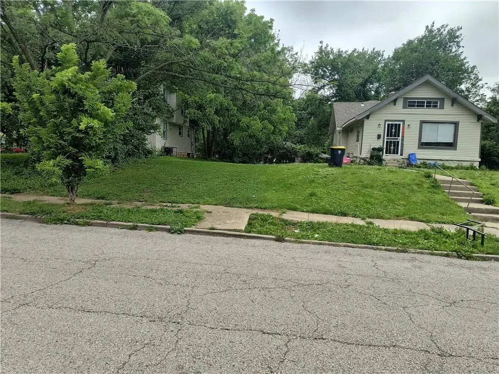 5534 Michigan Avenue, Kansas City
