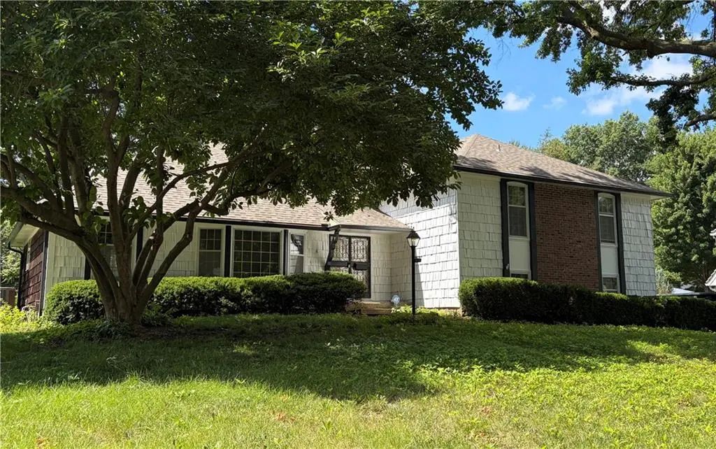 619 W 114th Terrace, Kansas City