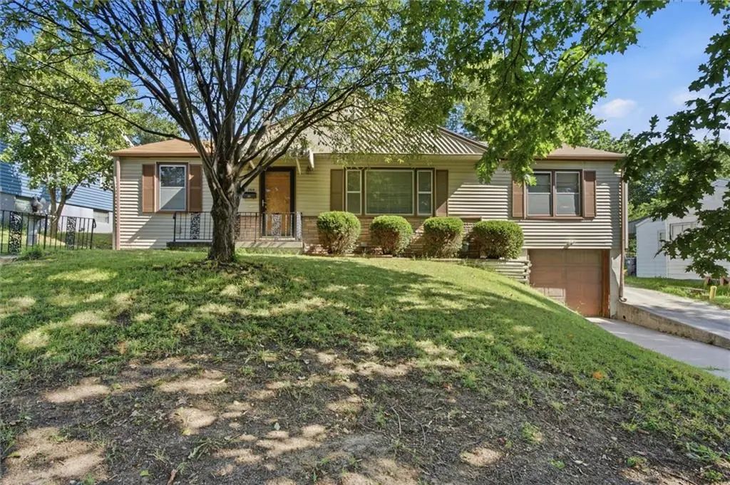 3914 Sunrise Drive, Kansas City