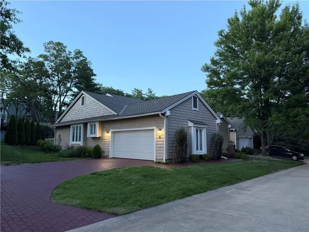 4 W 127th Street, Kansas City