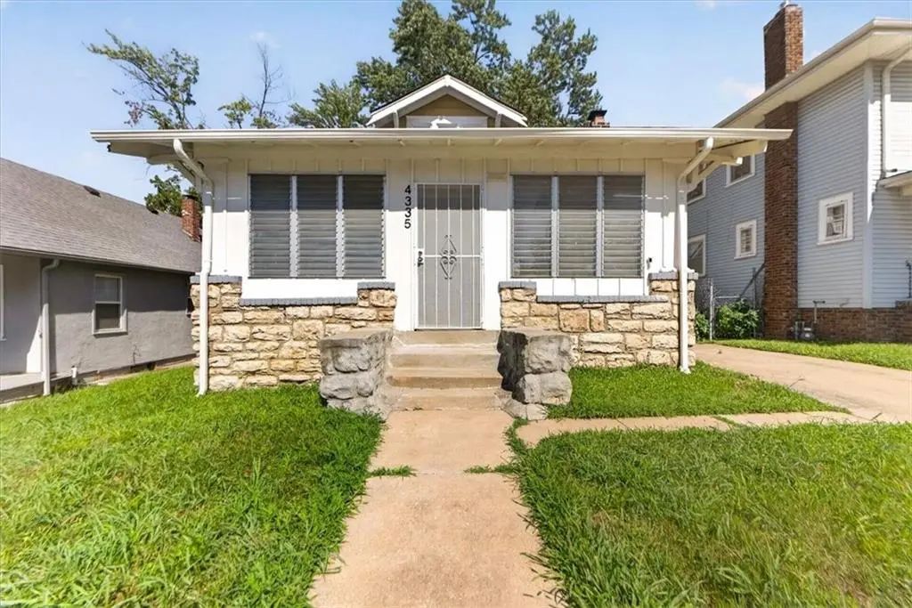 4335 College Avenue, Kansas City