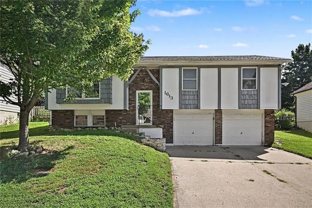 1613 N Glen Ellyn Street, Independence
