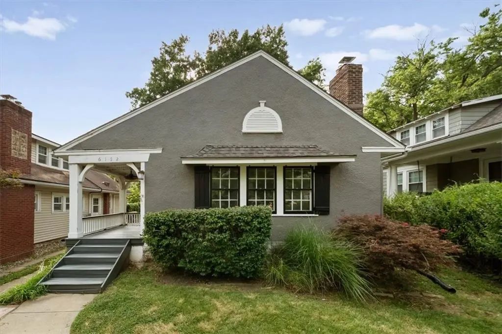 6152 Locust Street, Kansas City