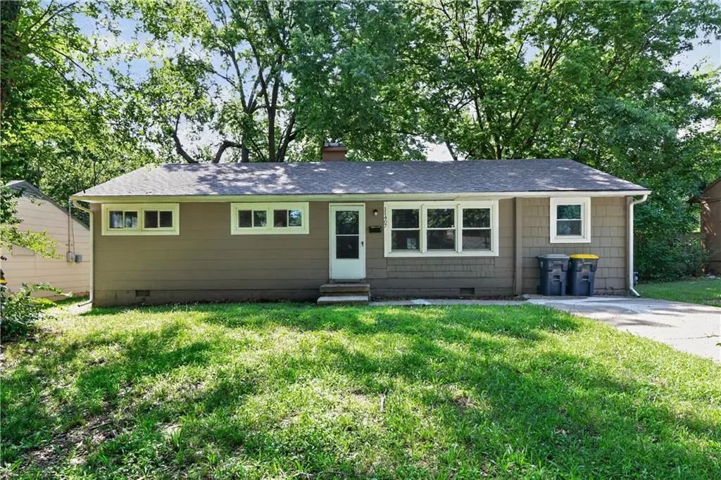 11407 Richmond Avenue, Kansas City