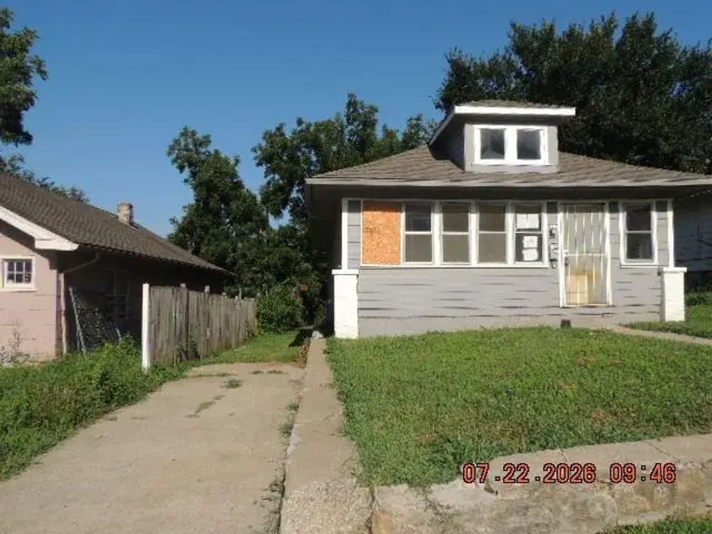 3420 Mersington Avenue, Kansas City
