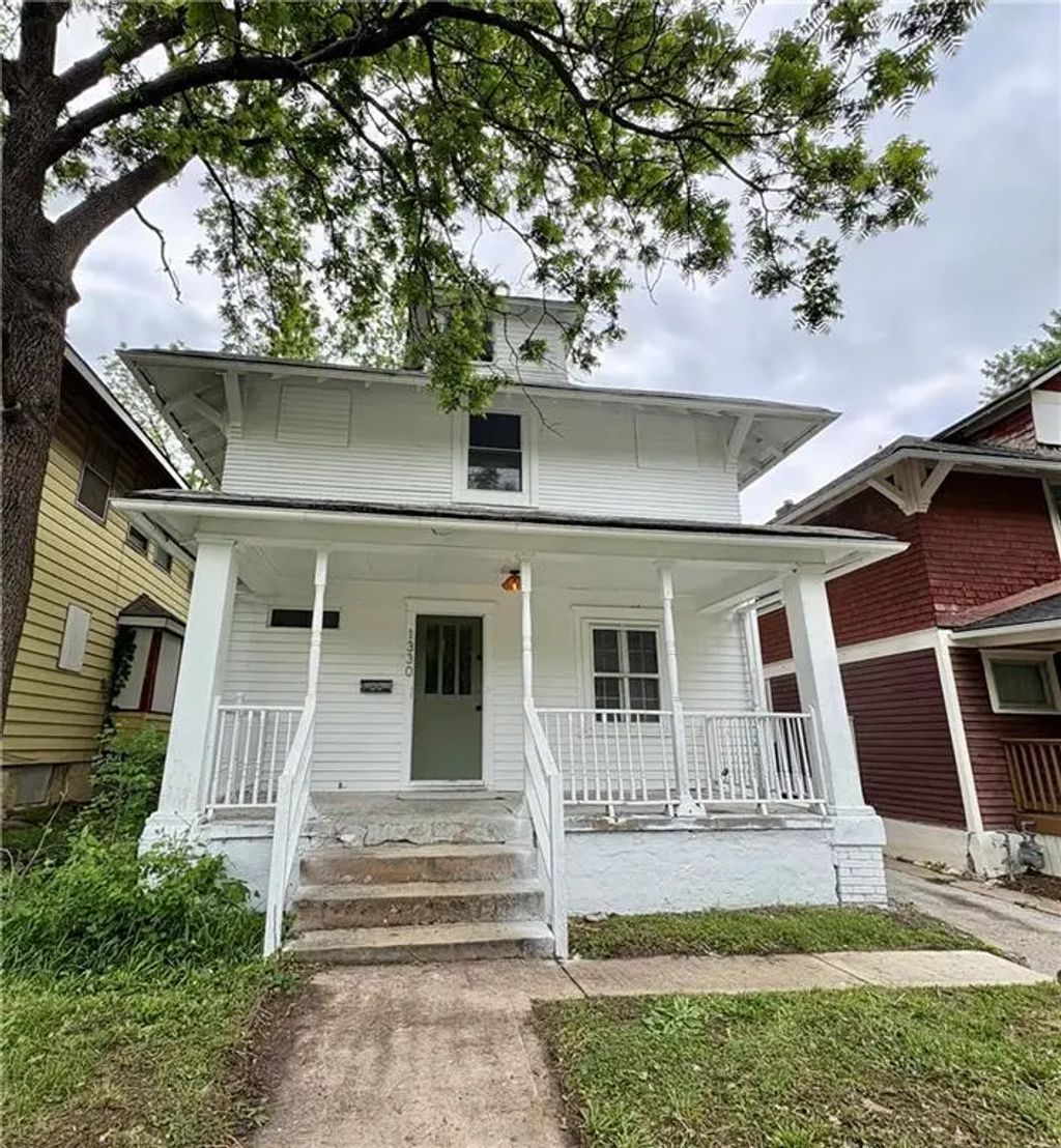 1330 E 55th Street, Kansas City