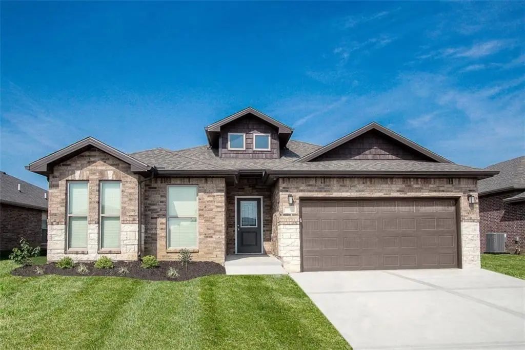 18535 W 195 Terrace, Spring Hill