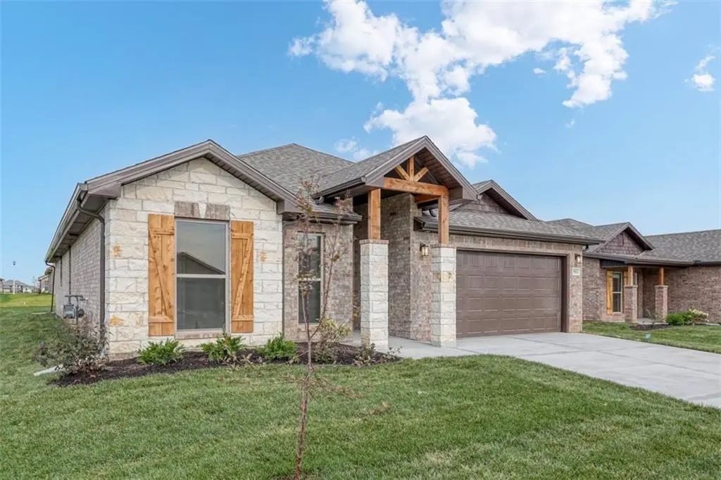 18435 W 195 Terrace, Spring Hill