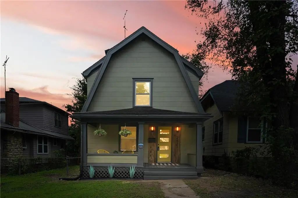 2403 E 69th Terrace, Kansas City