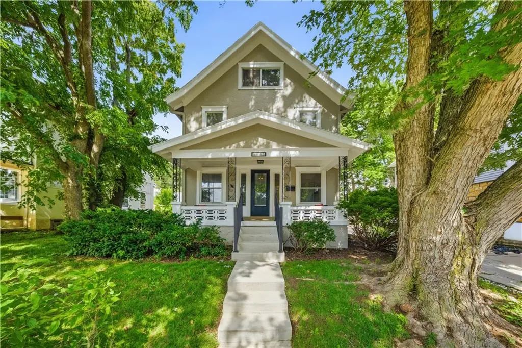 4605 State Line Road, Kansas City