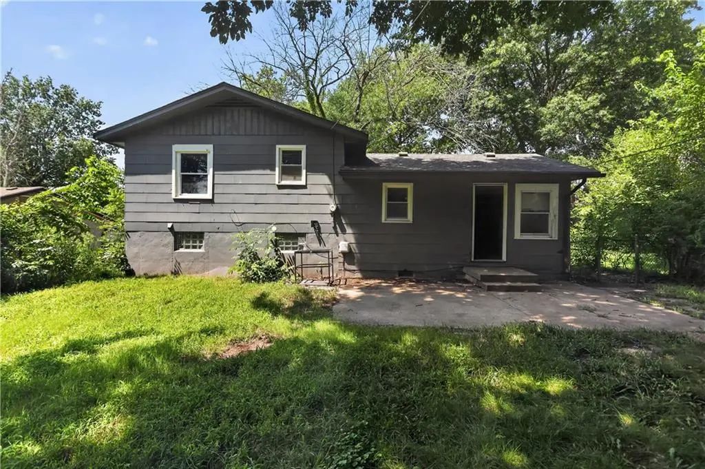 4131 E Vineyard Road, Kansas City