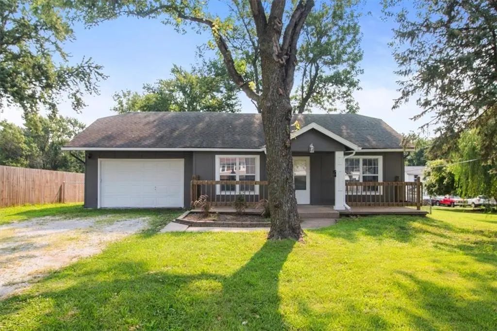 1409 S Kings Highway, Independence