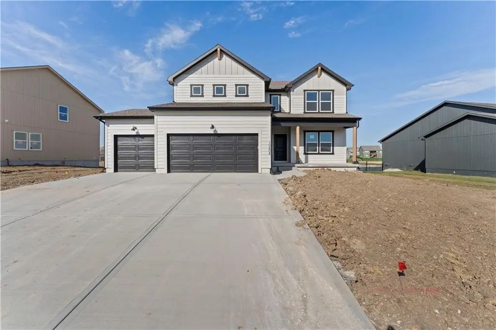 300 Sw Amara Drive, Blue Springs