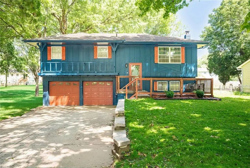 229 Se Westminister Road, Blue Springs