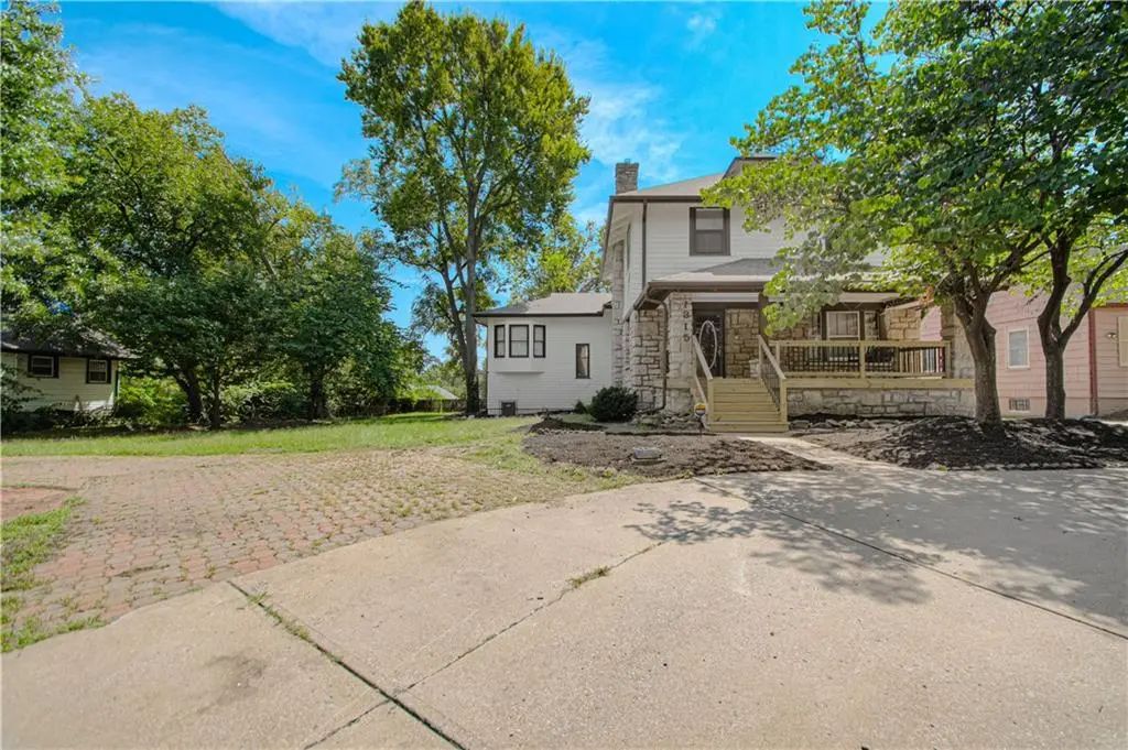 1315 E 75 Street, Kansas City