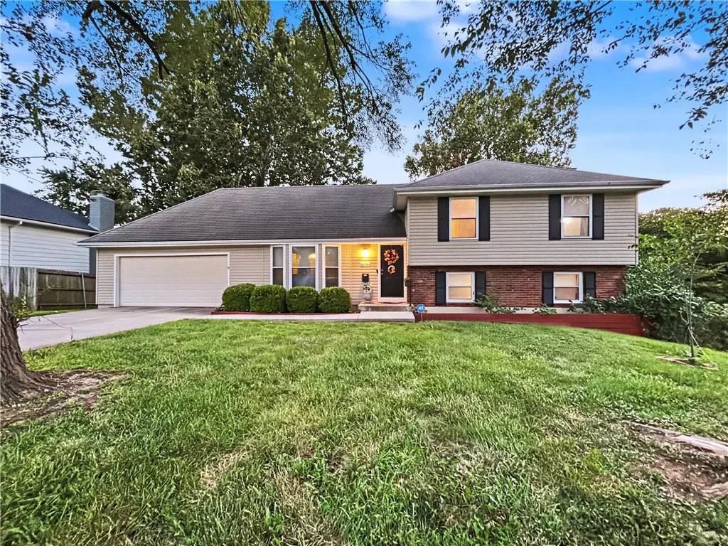 10704 Fremont Avenue, Kansas City