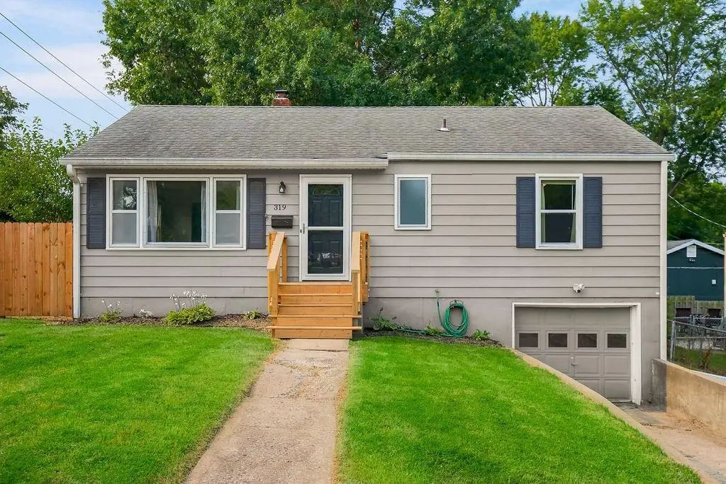 319 E 82nd Street, Kansas City