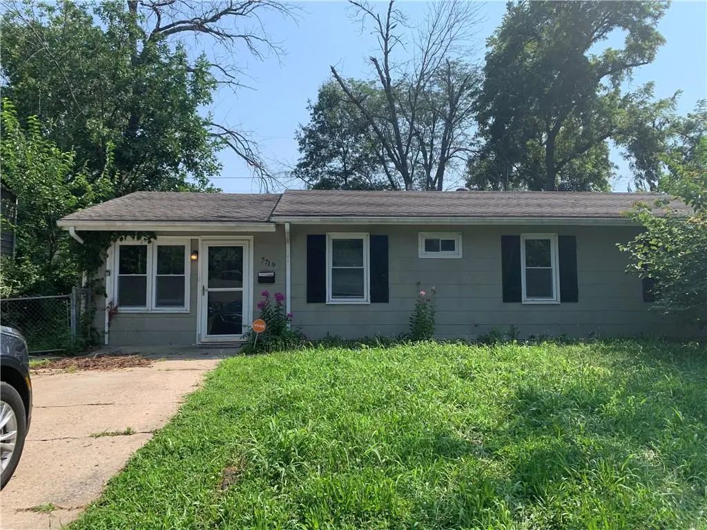 7719 E 51st Street, Kansas City