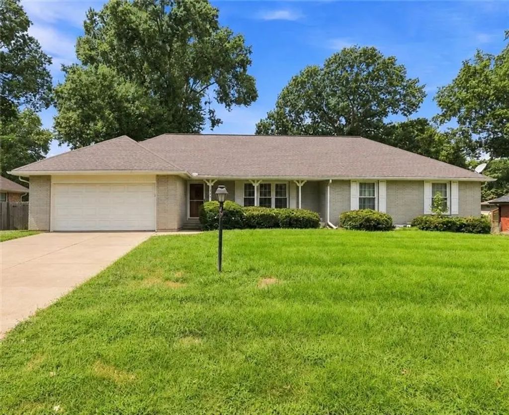 3608 Hedges Avenue, Independence