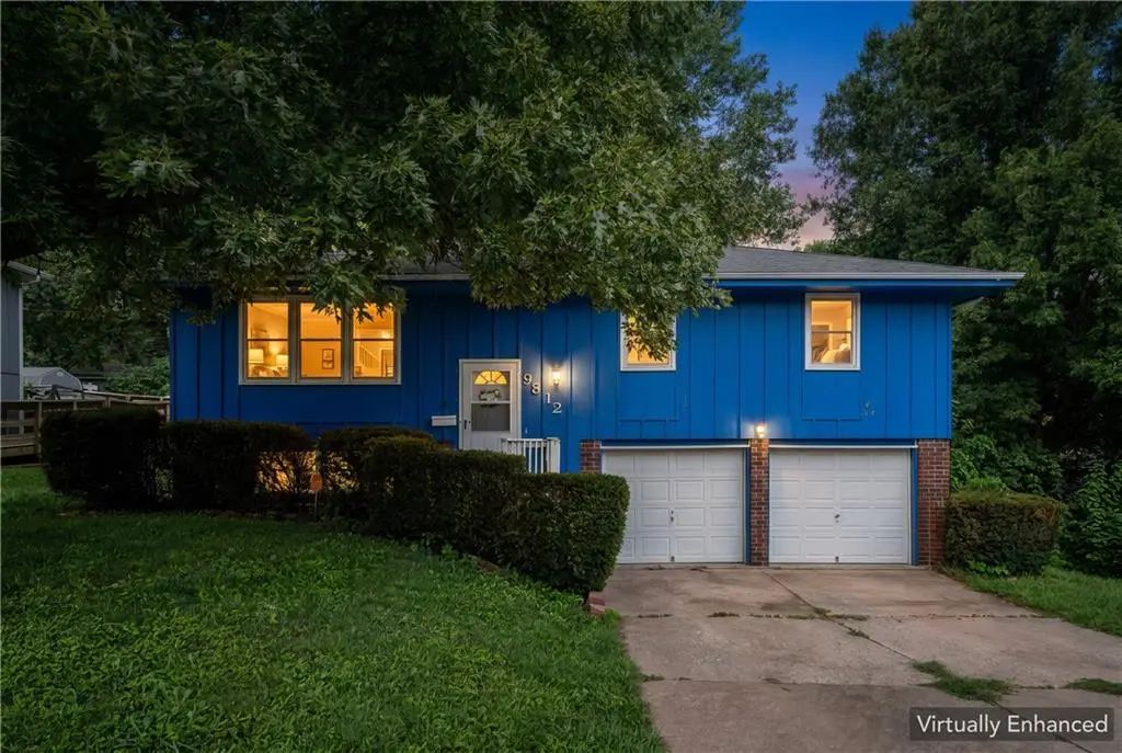 9812 Hillcrest Road, Kansas City