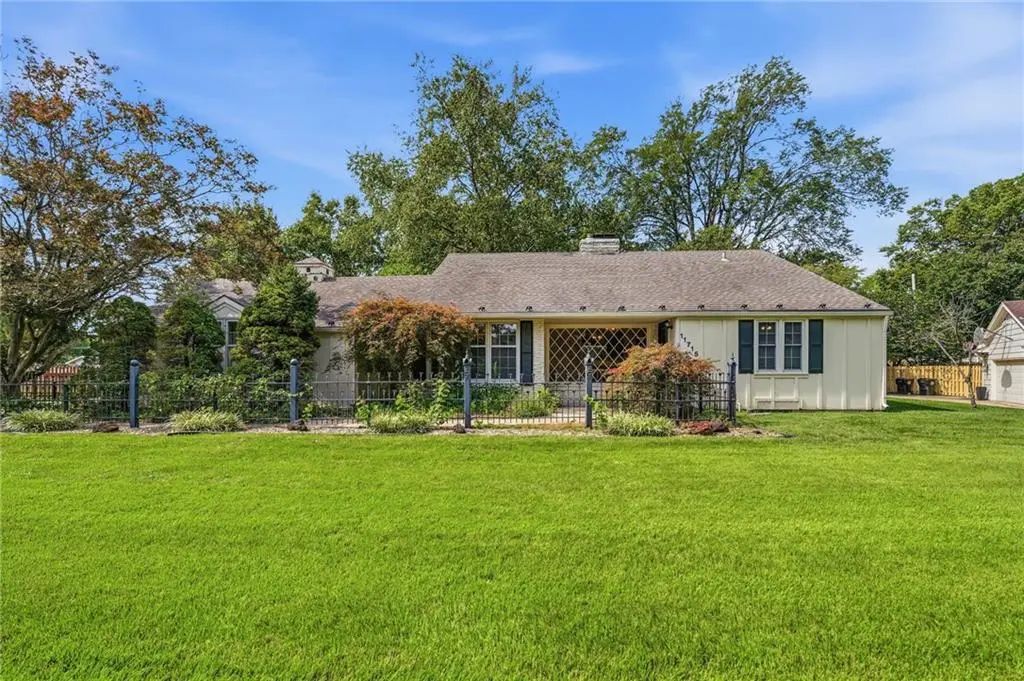 11715 Markham Road, Independence