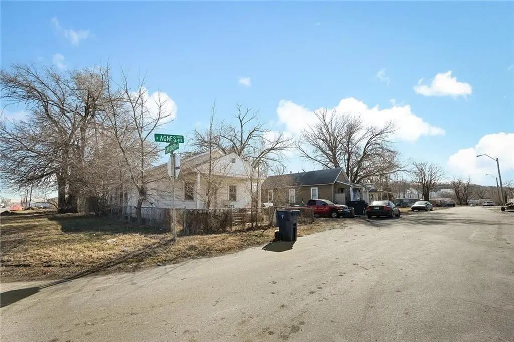 1047 N Agnes Avenue, Kansas City