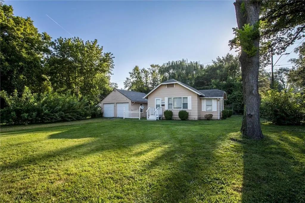 8249 Ward Parkway, Kansas City