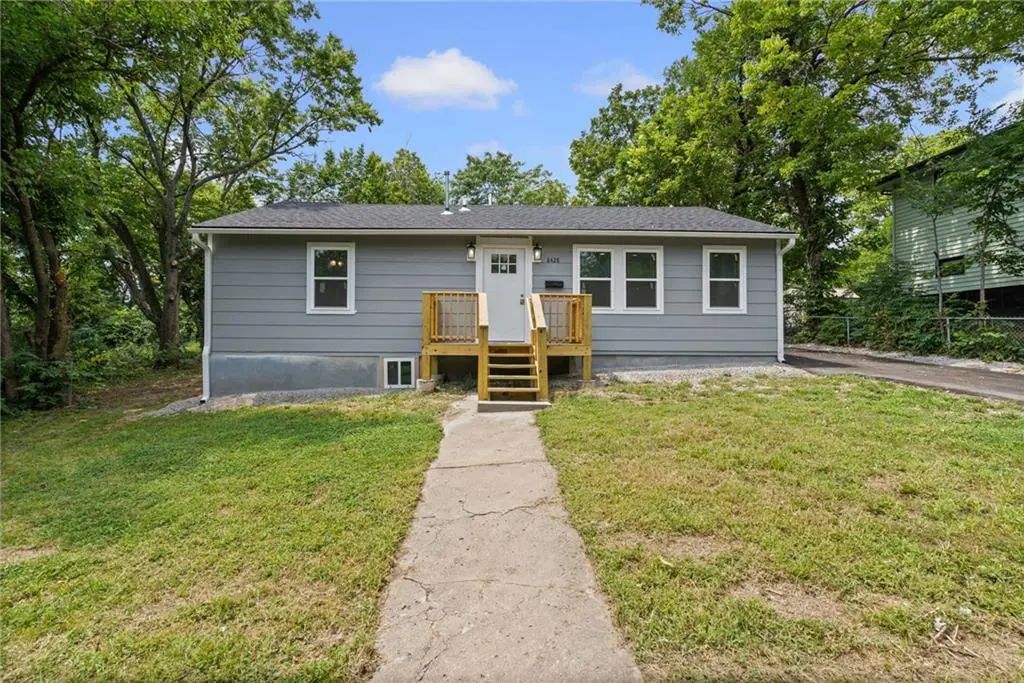 8428 Flora Avenue, Kansas City